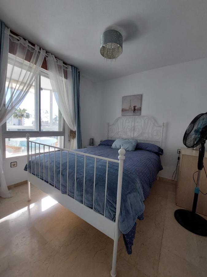 Lovely Apartment In Torremolinos Views Of The Sea, Pool, Terrace, Sofa Bed And Fully Equipped Kitchen Екстериор снимка