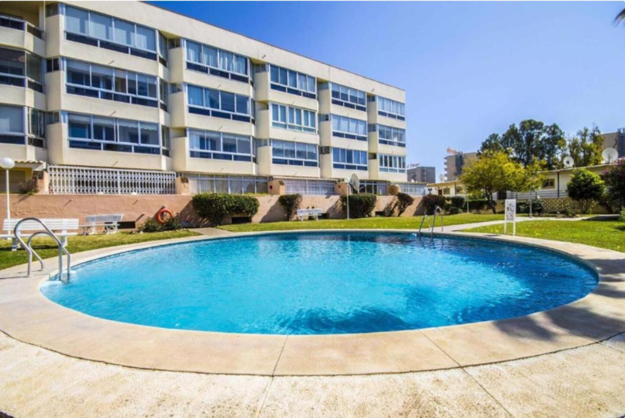 Lovely Apartment In Torremolinos Views Of The Sea, Pool, Terrace, Sofa Bed And Fully Equipped Kitchen Екстериор снимка
